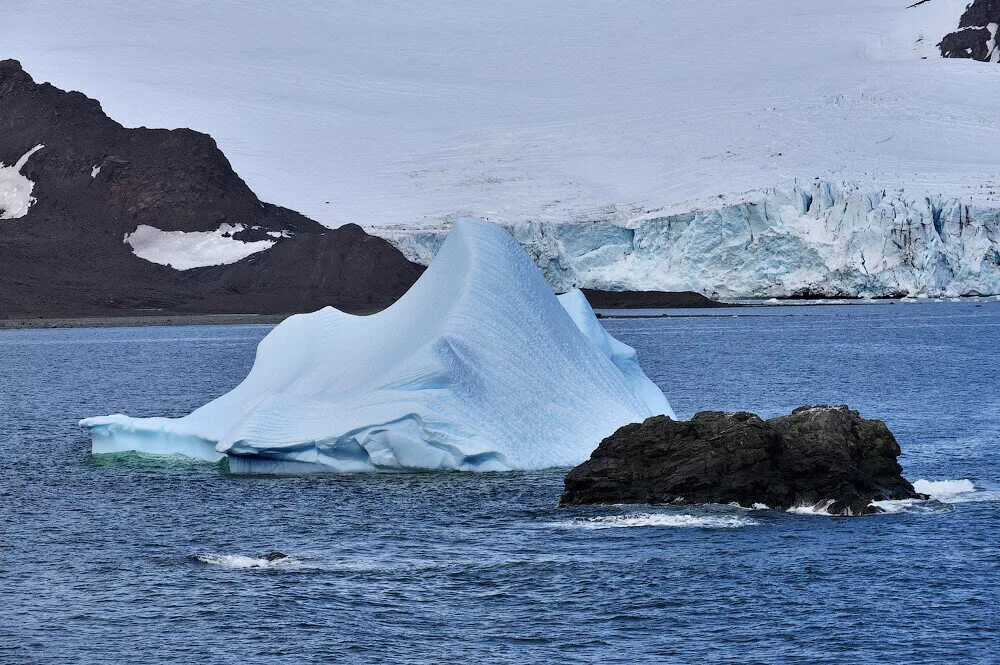 Пики уны. Долина мак мердо в антарктиде. Связь с большой землей антарктиды. Впадина бентли в антарктиде. Мак-мердо антарктида.