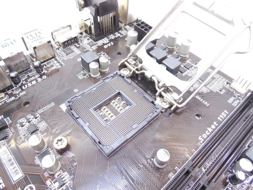 Gigabyte ga h110m s2h. Gigabyte h110m-s2h-cf. gigabyte ga-h110m-s2. материнская плата gigabyte ga-h110m-s2.