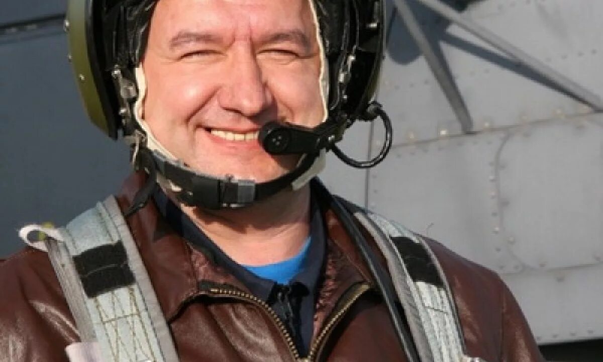 Хабибуллин рифат махмутович. Хабибуллин герой россии. Хабибуллин р м. Хабибуллин герой россии ряфагать махмутович. Полковник ряфагать хабибуллин.