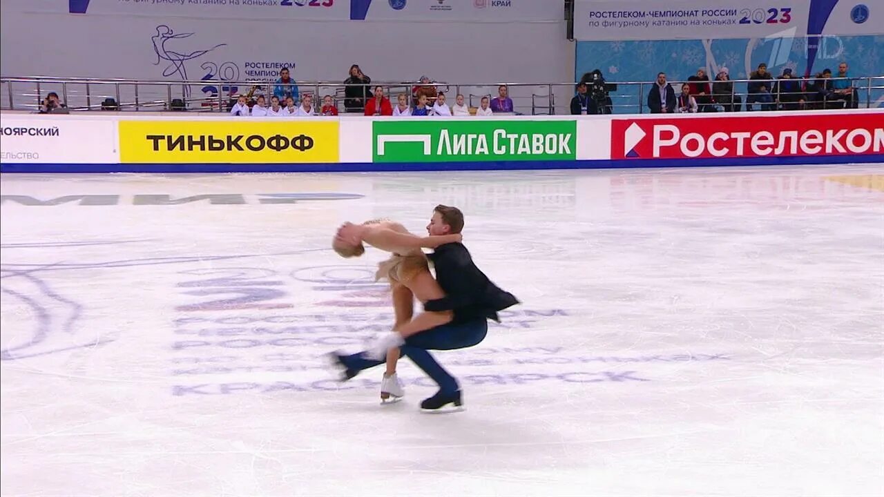 Фигурное катание Чемпионат России. Чемпионат России по фигурному катанию 2005. Фигурное катание Чемпионат России 2022. Десятка фигуристов. Кубок первого канала фигурное катание прямой эфир