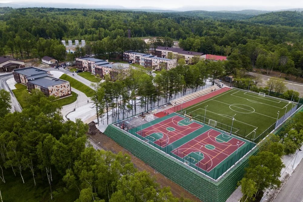 Детский лагерь восток южно сахалинск. Лагерь востокжно сахмлинск. База восток южно-сахалинск. Спортивный лагерь восток южно-сахалинск. Спортивный комплекс восток южно-сахалинск.