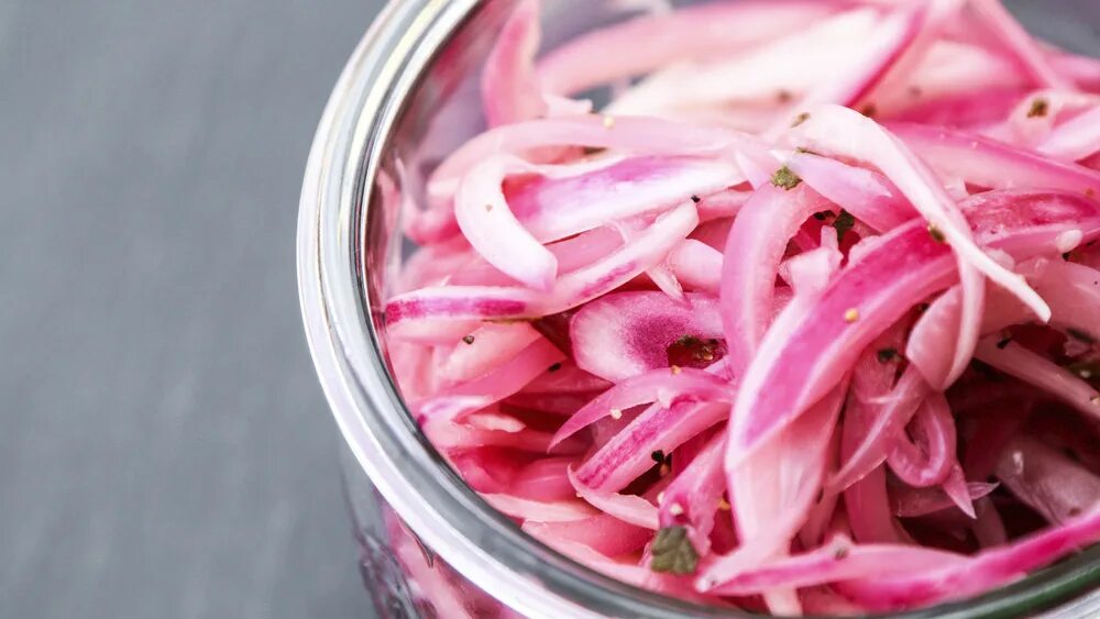 How to Make Quick-Pickled Red Onions (They're Good on Basically Everything) Reci