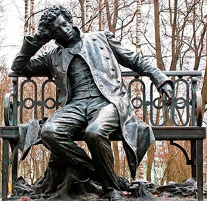 Какой памятник сделал пушкин. Alexander Pushkin памятники. Произведение памятник Пушкин. Памятник АС Пушкин.