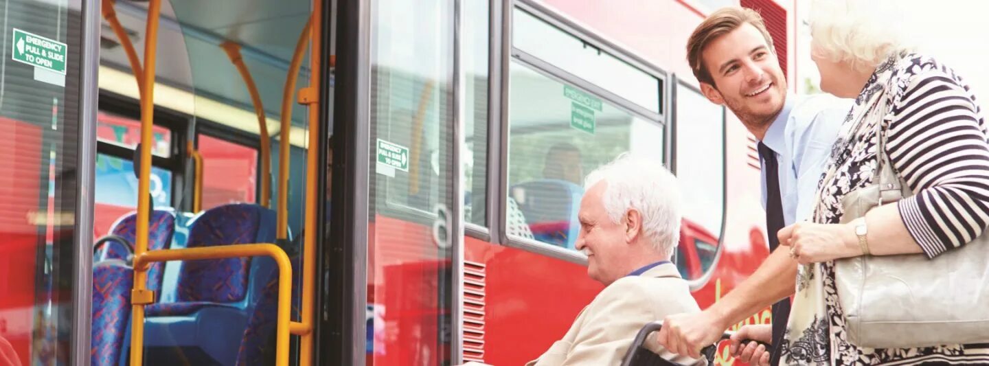 Дети пассажиры автобуса. Люди в общественном транспорте. Состав сборной франции. Поведение в транспорте. Вежливость к старшим.