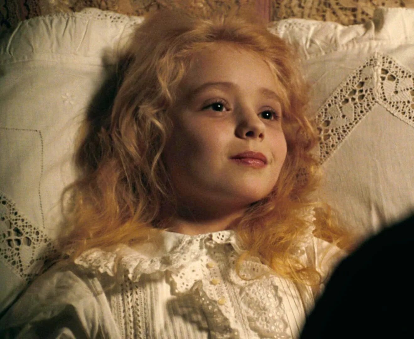 Alice madness returns семья алисы. Алиса в стране чудес советский. Как включить алису. Алиса в стране чудес 1981. Алиса включи.