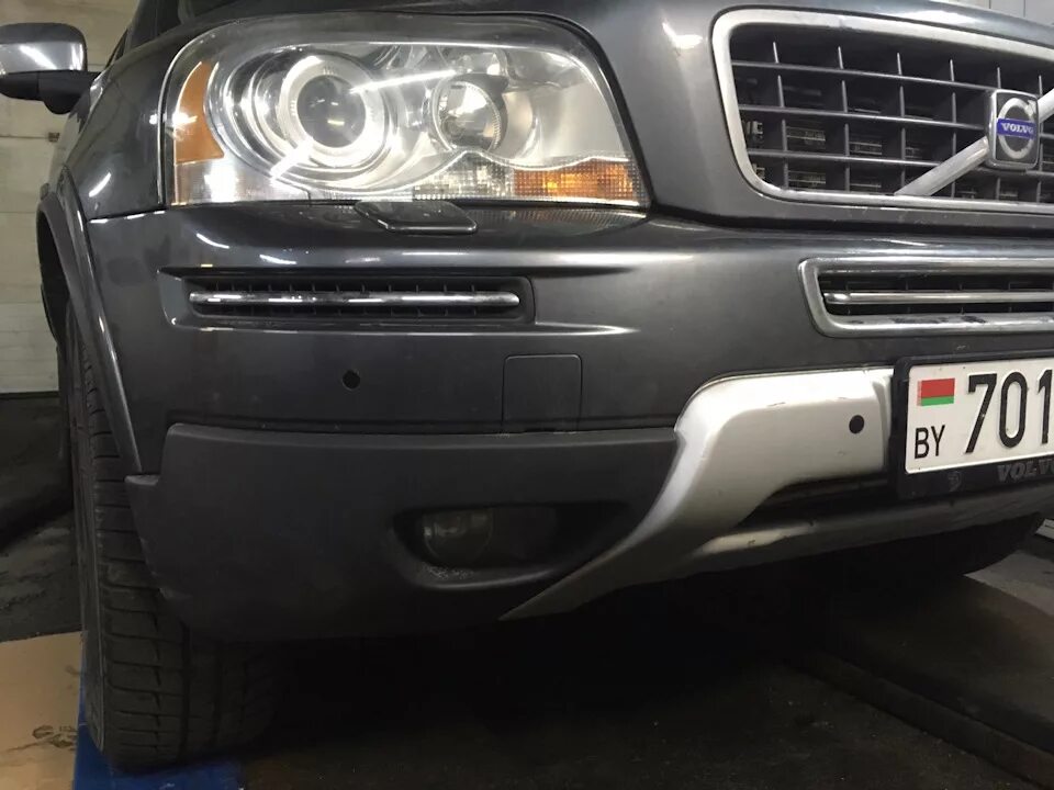 Xc90 парктроники. Xc90 датчик парковки. Парктроники volvo xc90. Парктроник на вольво хс70. Поржавели буквы xc90.