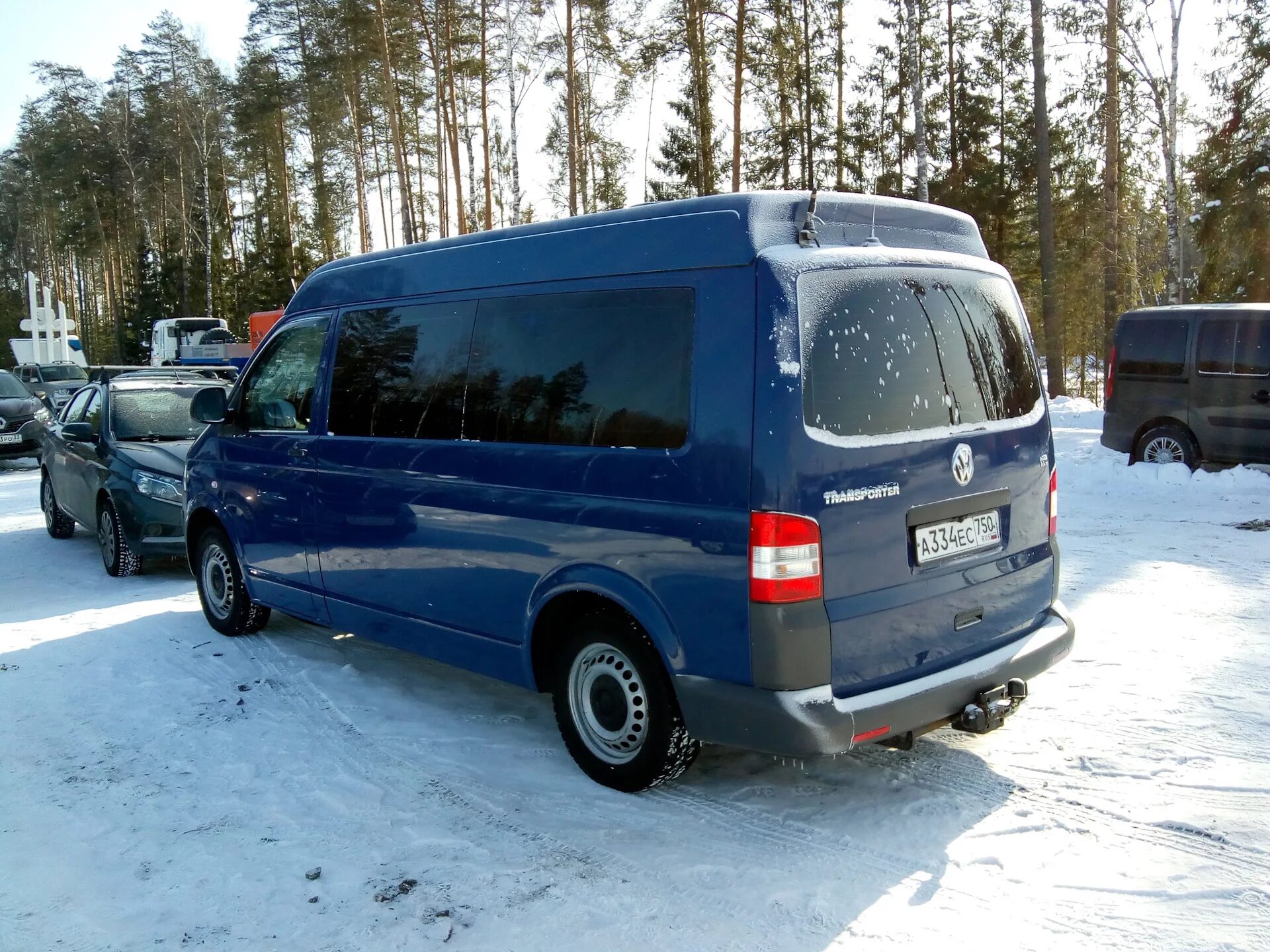 Транспортер т5 2010. Фольксваген транспортер 2010 года. vw transporter t5 2010. транспортер т5 2010 года. фольксваген транспортер т5 2013 год 4 мест.