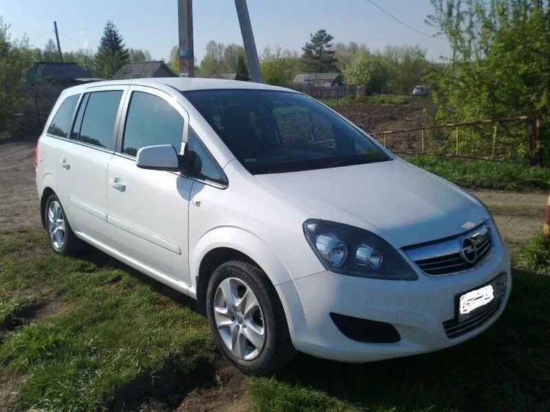 Опель Зафира б 2011 год. Опель Зафира 2011 белая. Опель Зафира 2011 года. Opel zafira 2011