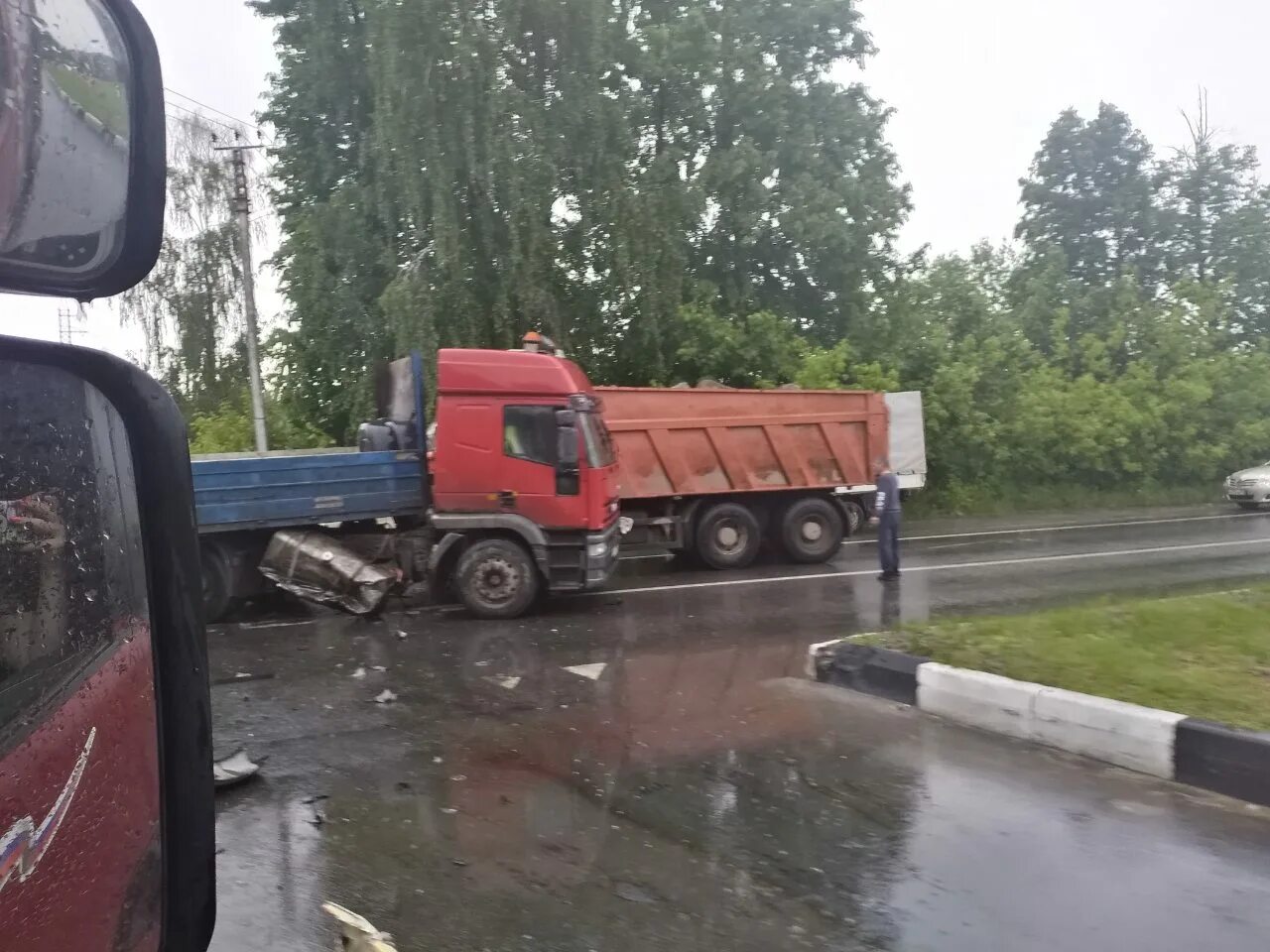 Долгов авария. Аварии Ельня Смоленская область. Авария 14 августа 2022 на окружной дороге Дорогобуж Ельня.