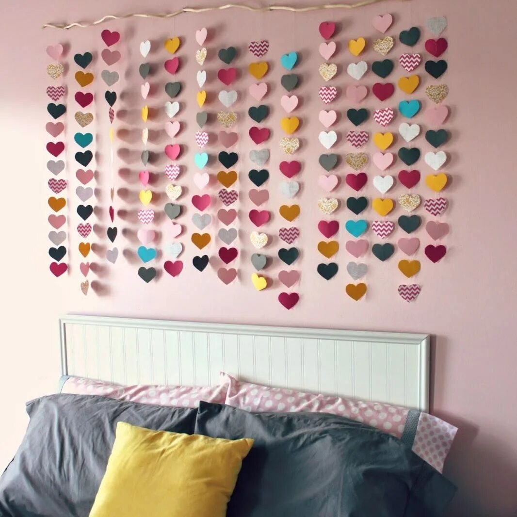 Самостоятельно украсить. Красивые украшения для комнаты. Новогодние поделки. Новогодние украшения своими руками. Новогодние украшения на стену.