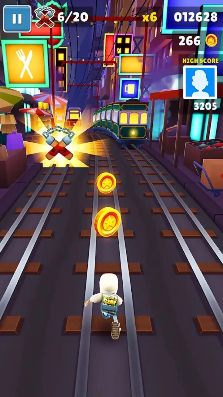 Взломанные версии игр без интернета. Subway Surfers 1.93. Subway Surfers Hong Kong. Сабвей сёрф много денег. Subway Surfers 3.7.2.