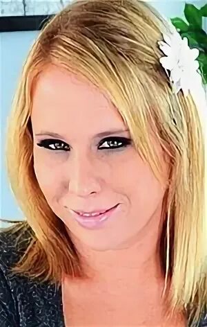 Ally carmen. Эли мур актриса. I wanna buttfuck your daughter. Саша rose 2021. Эллисон моор.