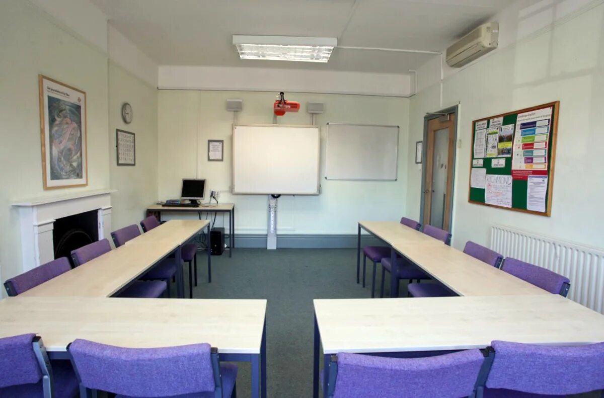 The class is english. Classroom english. wimbledon school of english. лагуна классрум.