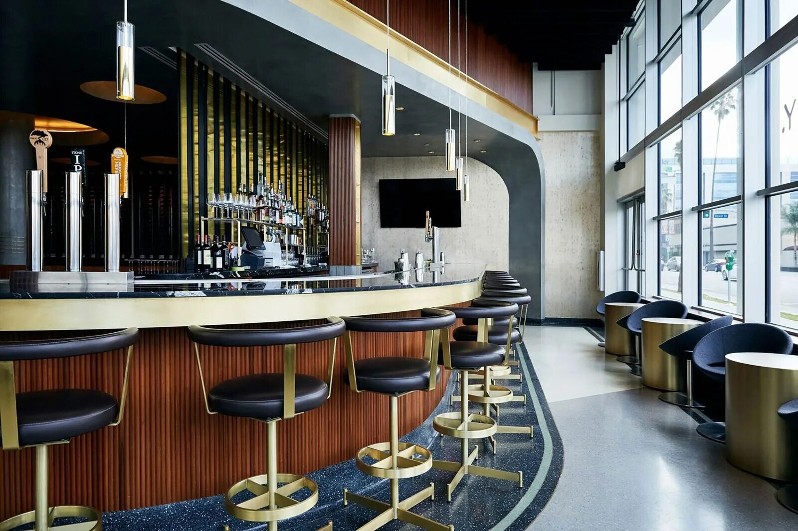 Bar style