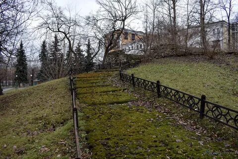 Грот в саду имени баумана