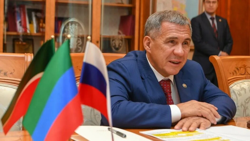 Минниханов и абдулатипов. Татарстан и дагестан. Татарстан и дагестан. Татарстан и дагестан. Татарстан и дагестан.