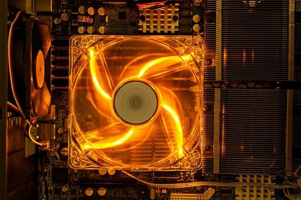 Ноутбук перегревается и выключается. Компьютер перегрелся. Неисправный процессор. Вздутые конденсаторы на мат плате. Перегрелась видеокарта.