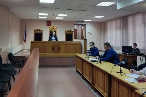 Картинки из зала суда
