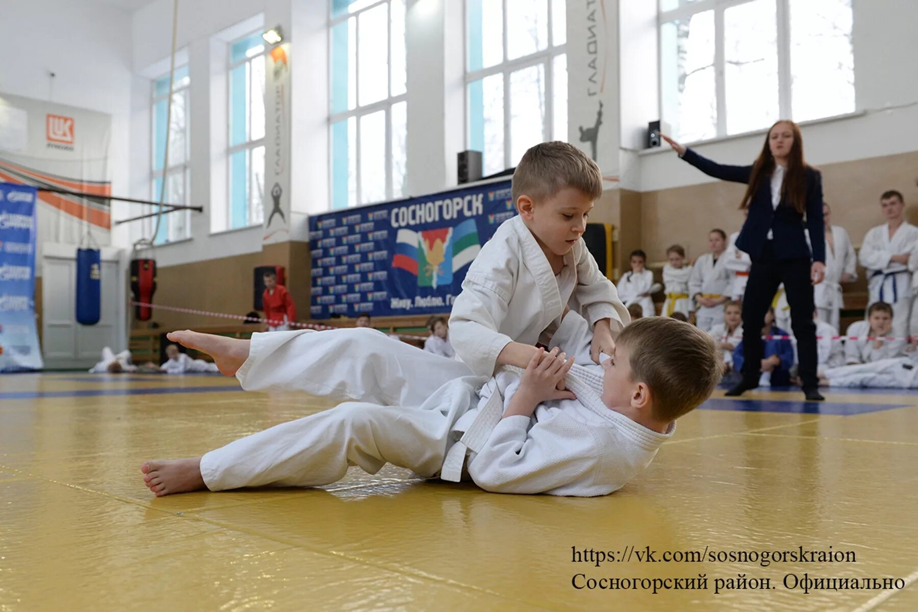 Гладиатор сосногорск бокс. Спортзал сосногорск новый. Гладиатор сосногорск бокс. Сосногорск спорт мир товары. Спортивная школа гладиатор сосногорск.