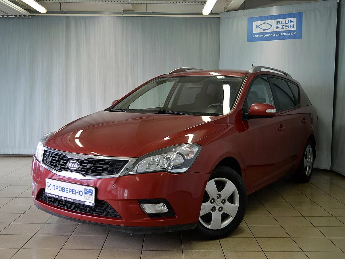 Kia Ceed 2011 универсал красная. Kia Ceed универсал 2011 Рестайлинг. Киа СИД 2011 универсал красный. Киа СИД 11г. Киа сид 11 год