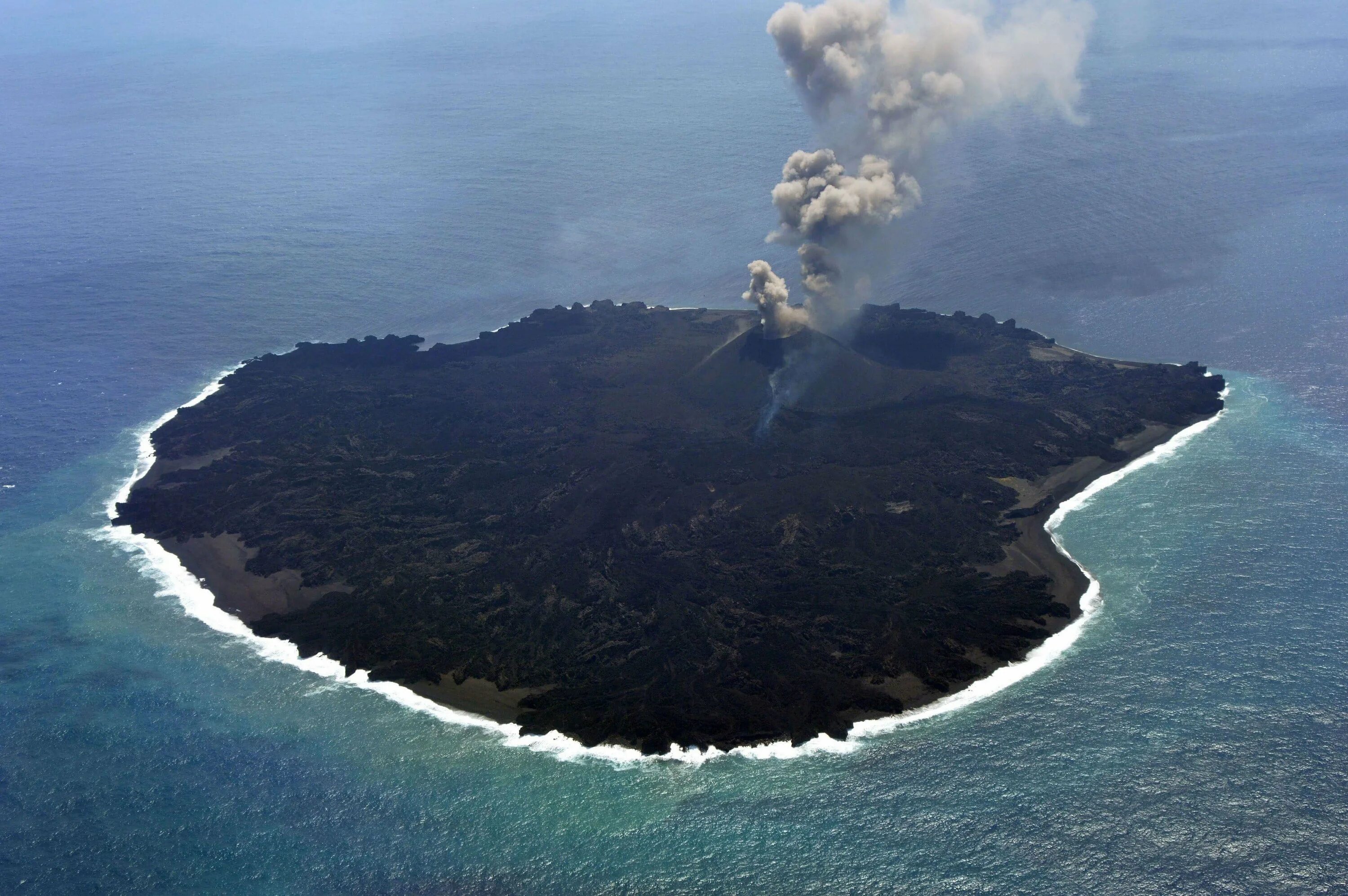 Остров Миякедзима, Япония. Вулканический остров Миякедзима. Адамс (подводный вулкан). Остров баррен. Volcano island