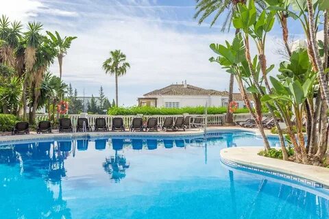Club resort hotel oasis