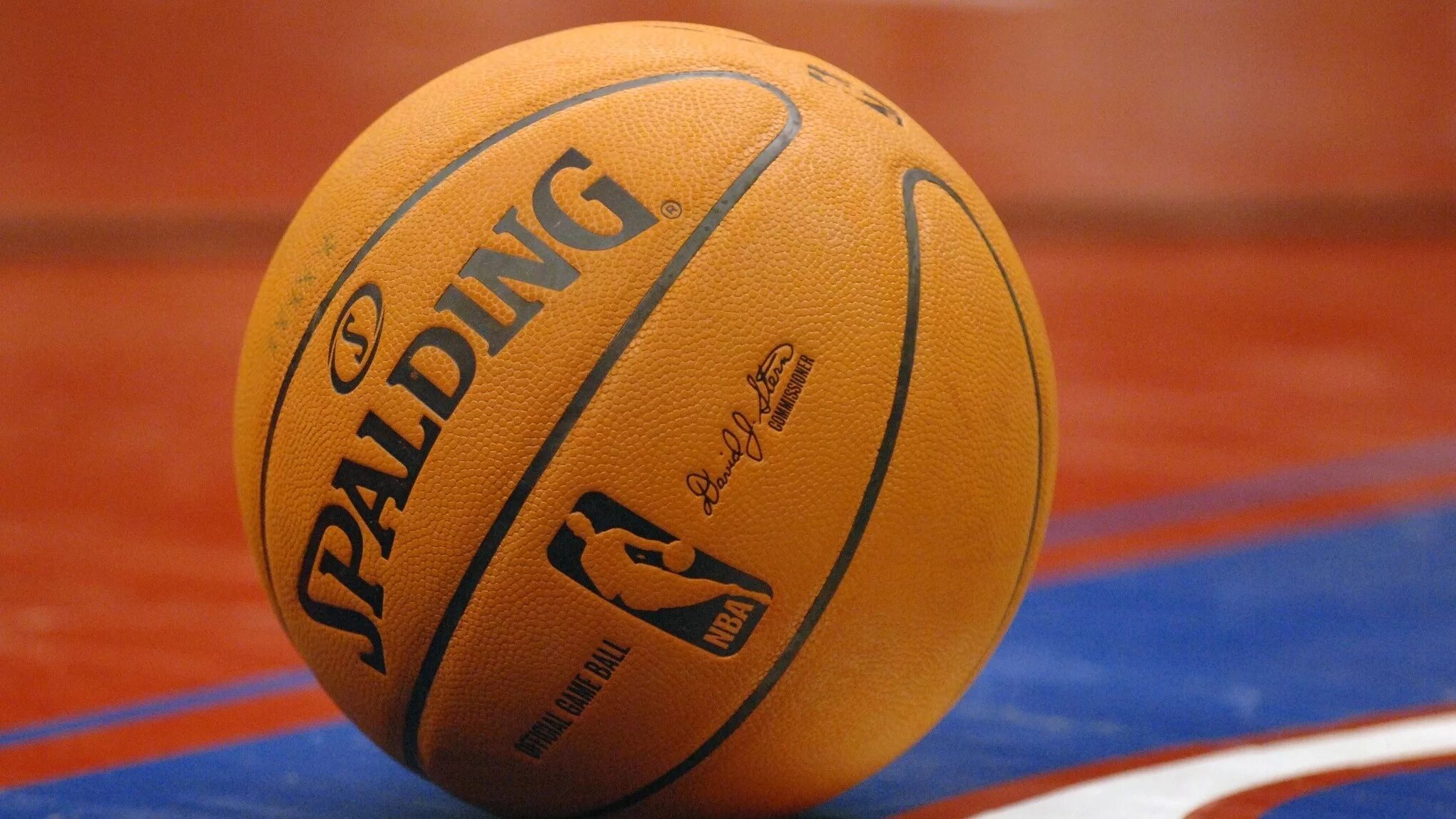 Каким мячом играют в баскетбол. Баскетбольный мяч nba. баскетбол мяч нба. баскетбольный мячик нба. мяч nba 2006.