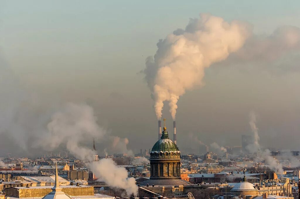 Качество воздуха петербург. Загрязнённость воздуха в Санкт-Петербурге. Загрязнение воздуха в городе. Экология Санкт-Петербурга. Город в дыму.