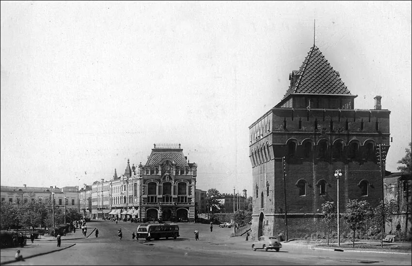 Сайт старый нижний. Город Горький 19 век. Площадь Минина Нижний Новгород ретро. Ул.площадь Минина город Горький. Нижний Новгород 1955 года.