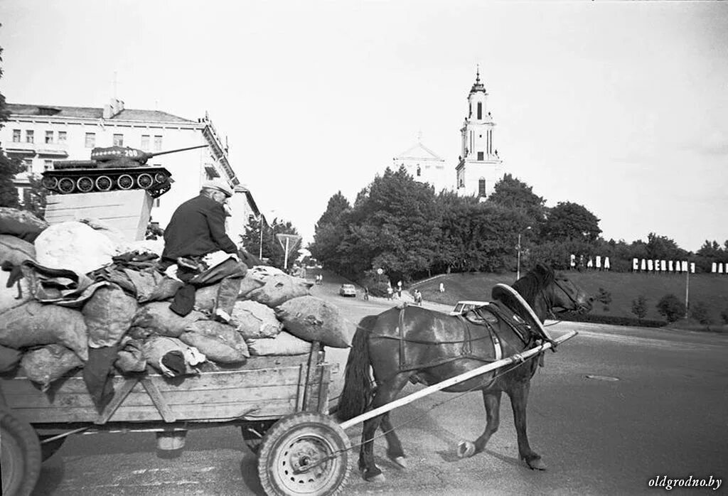 Площадь в телеге