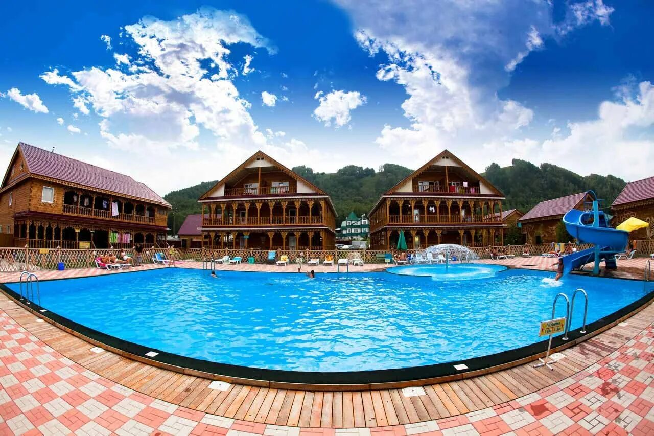 Экотуризм горный алтай. Эко отель марьин остров горный алтай. Кемпинг-городок «бирюзовая катунь». Где можно отдохнуть в горном алтае. Турбаза горное озеро телецкое алтай.