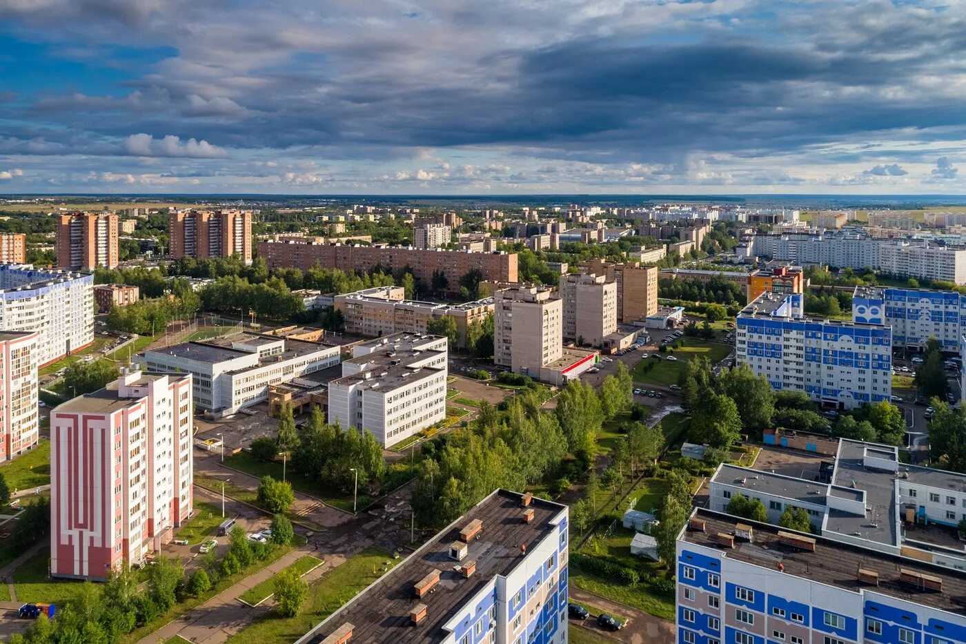 Завтра нижнекамск. Нижнекамск. Город Нижнекамск. Нижнеомка. Нижнекамск центр города.