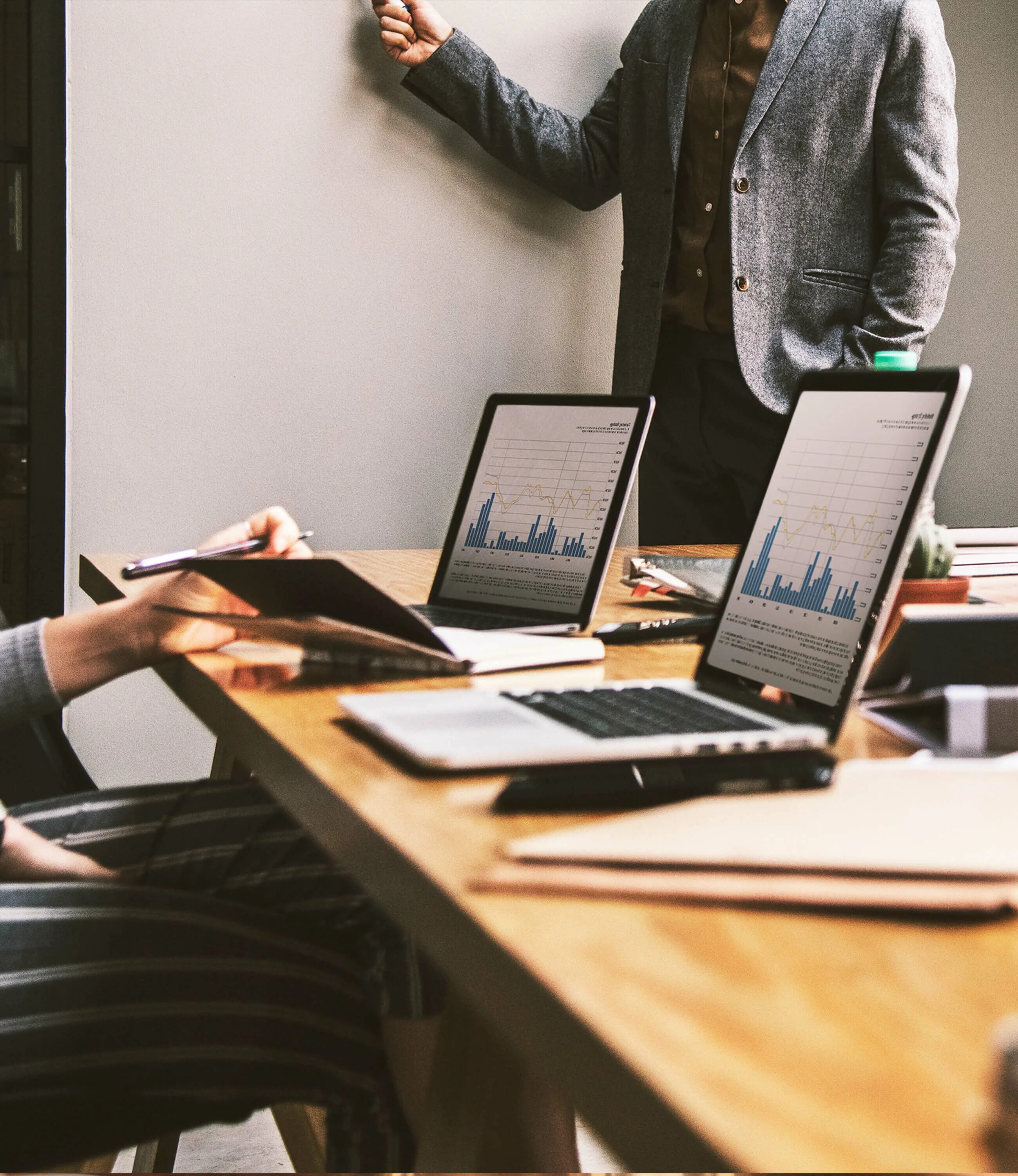 Преимущества и недостатки обучения персонала вне рабочего места. Работа вне образования. Преимущества обучения вне рабочего места. Обучение вне работы. Методы обучения персонала.