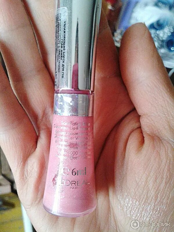 Блеск для губ too glam to shine. Блеск для губ лореаль глам шайн. loreal glam shine блеск. лореаль блеск шайн для губ. блеск для губ лореаль glam shine.