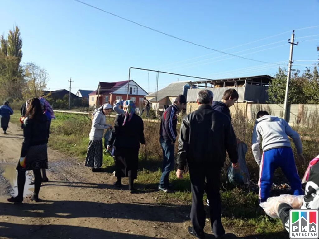 Хасавюртовский район село. Село Октябрьское Хасавюртовский район. Село Октябрьское Хасавюртовский район школа. Село солнечное Хасавюртовский район. Жители села Октябрьское Хасавюртовский район.