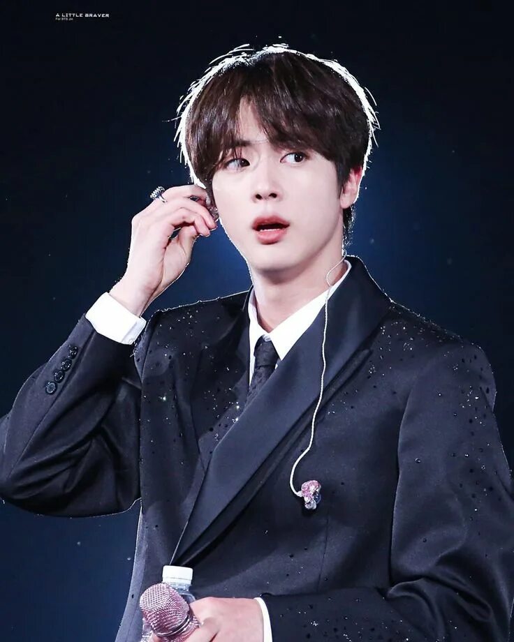 Шоу с джином из бтс. Шоу с джином из бтс. Бтс сейчас. Шоу с джином из бтс. Джин бтс 2022.