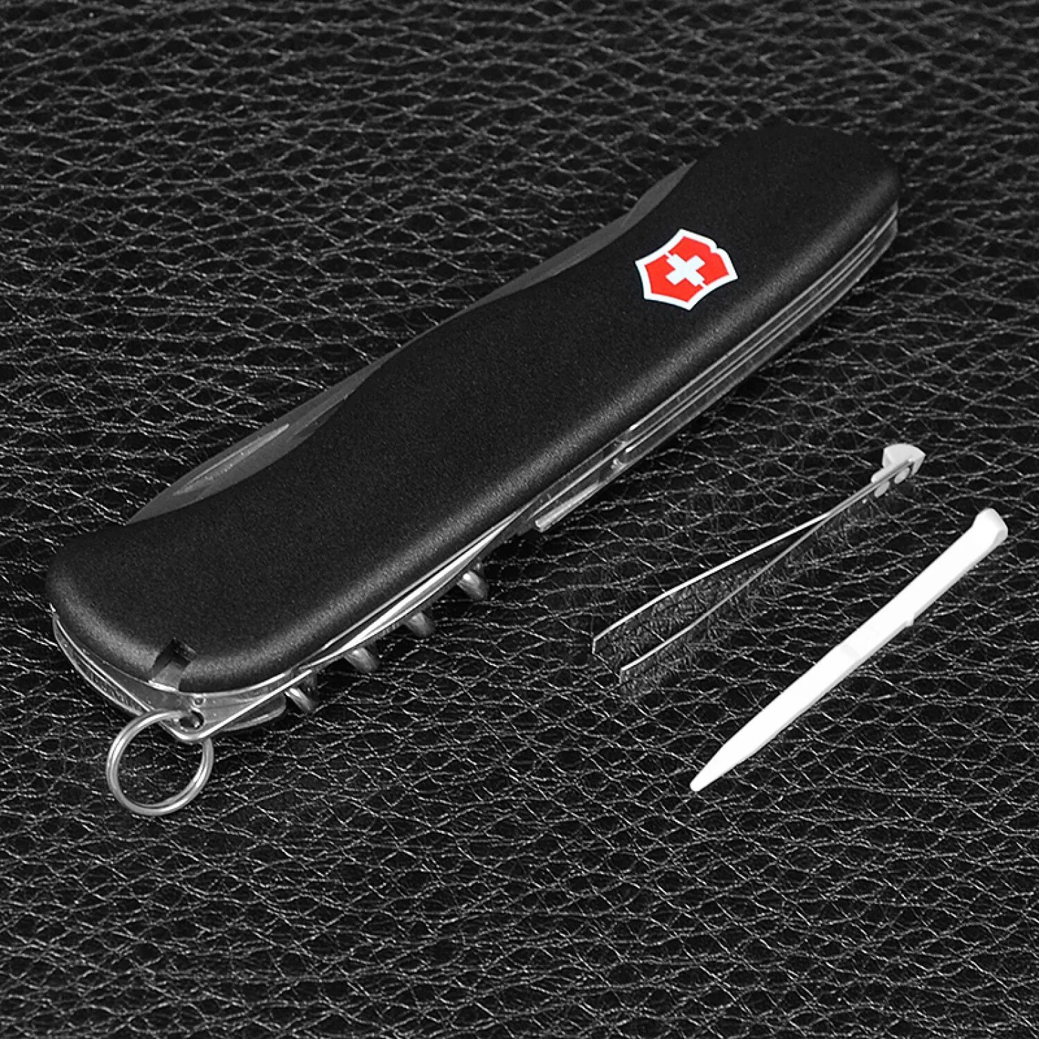 Купить швейцарский нож victorinox. Victorinox Nomad 0.8353.3. Victorinox Picknicker 0.8353.3. Нож Victorinox Picknicker 0.8353.3. Victorinox Picknicker 111.