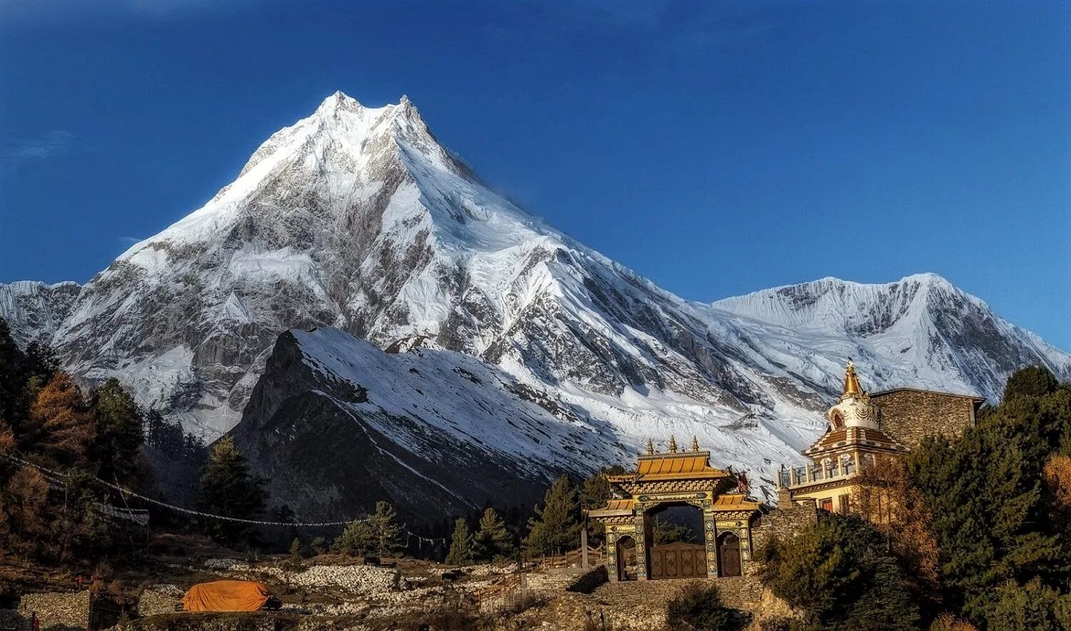 Непал Гималаи. Манаслу гора. Бирендра Непал Манаслу. Манаслу панорама. Гималаи цена