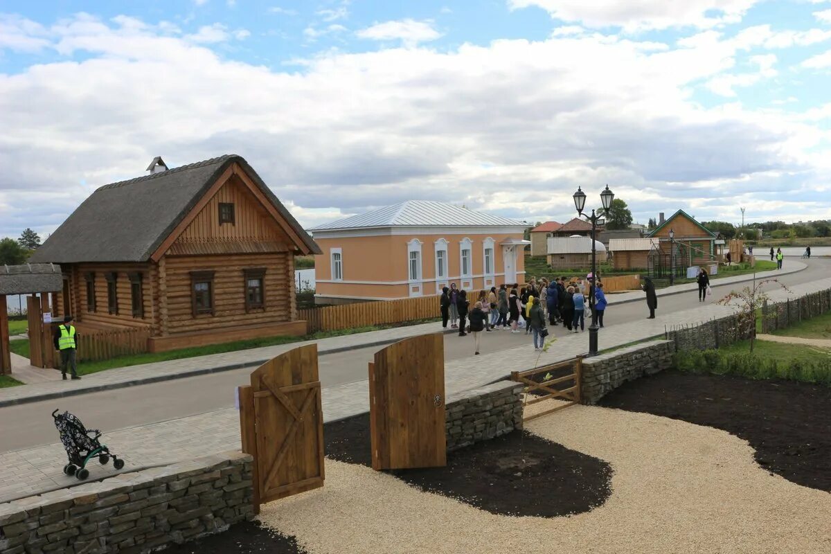 Национальная деревня самара волгарь. Парк дружбы народов самара. Парк дружбы народов самара. Парк дружбы народов самара волгарь. Этнопарк дружбы народов самара, парк дружбы народов фото.