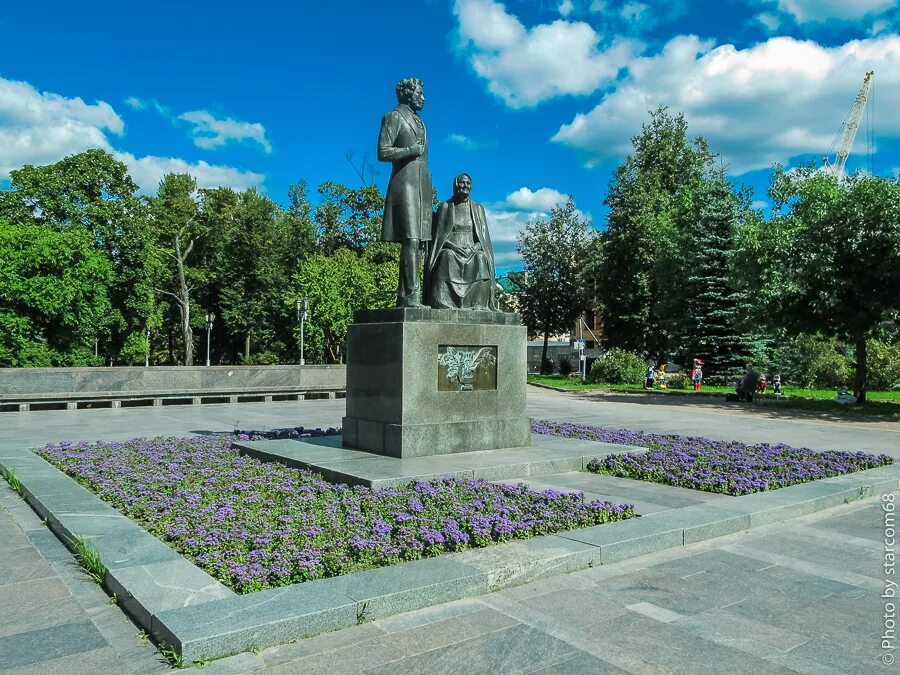 Парк пушкина псков. Садовый псков. Парк пушкина псков. Садовый псков. Ботанический сад псков.