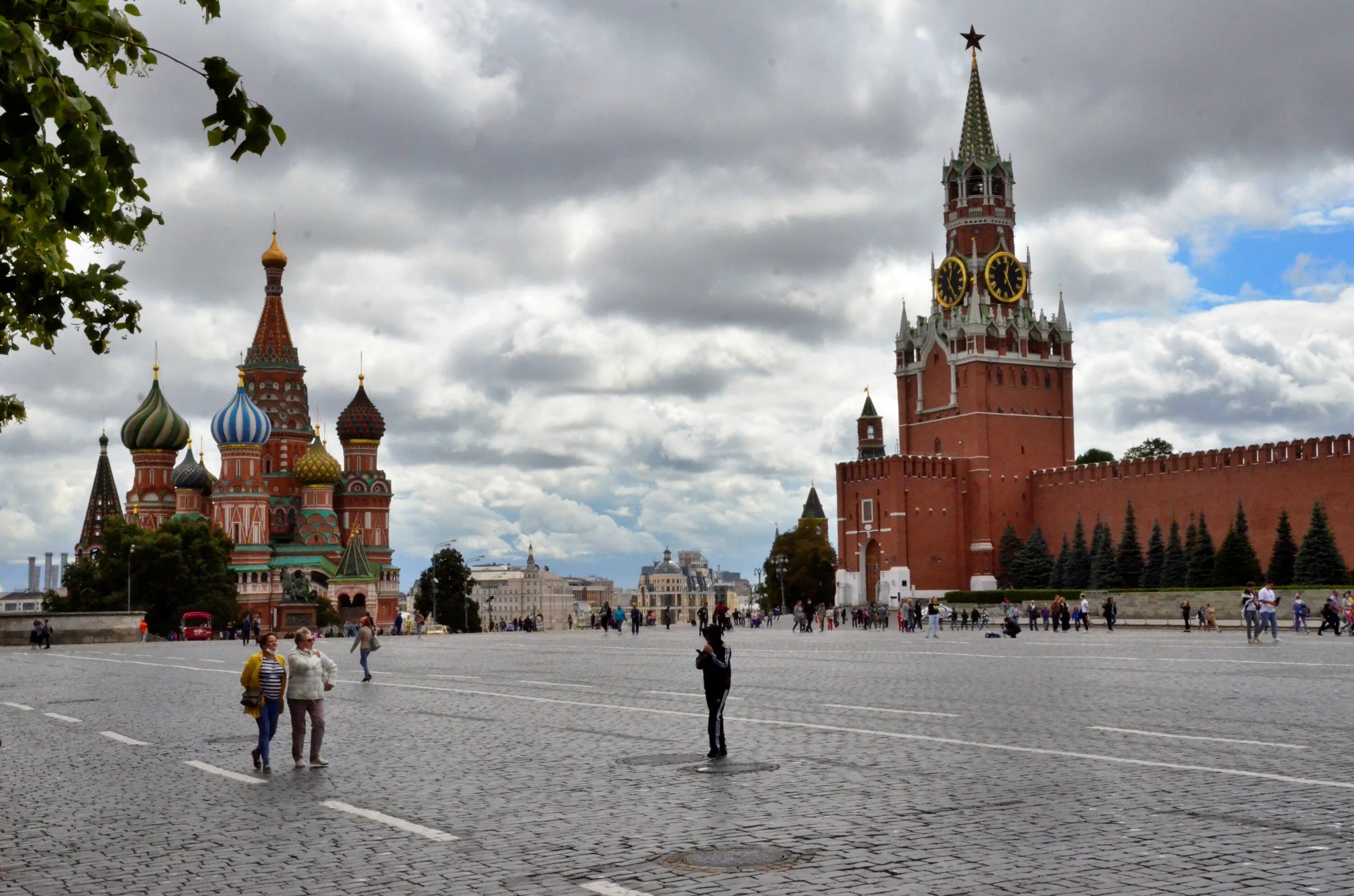 Хочешь увидеть москву. Кремль Москва. Москва летом. Достопримечательности Москвы Кремль. Москва Кремль лето.