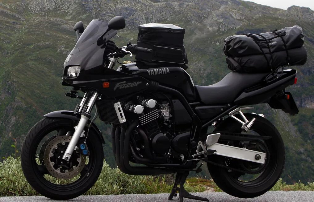 Yamaha fazer 600. Yamaha fzs600 fazer. Yamaha FZS 600. Yamaha Фазер 600. Мотоцикл Ямаха Фазер 600.