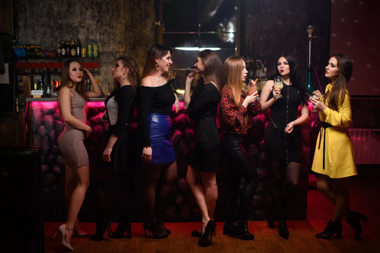 Оникс саратов фотоотчет. Гэтсби саратов фотоотчет. Клубы саратова фото. Ночной клуб оникс саратов. Клубы саратова фото.