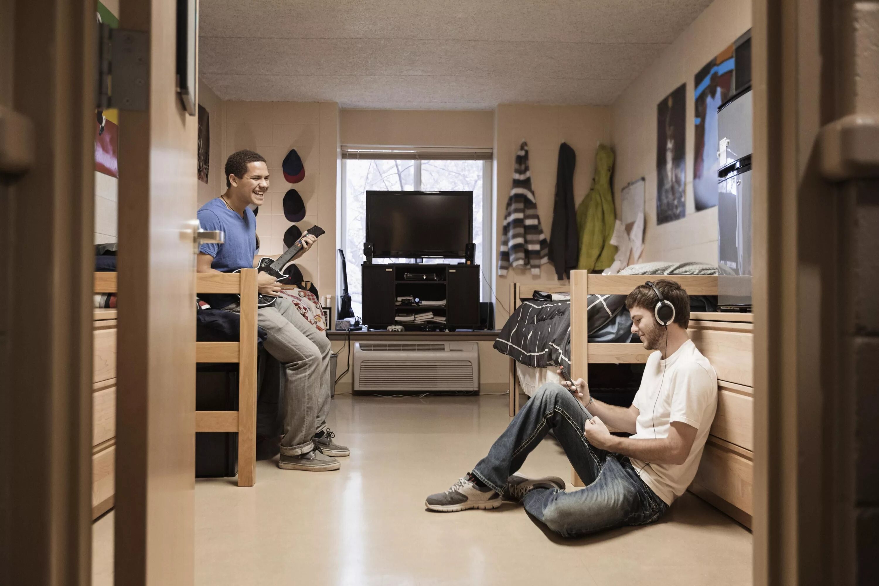 77 Magnificent Small Studio Apartment Decor Ideas (1) Small studio apartment des