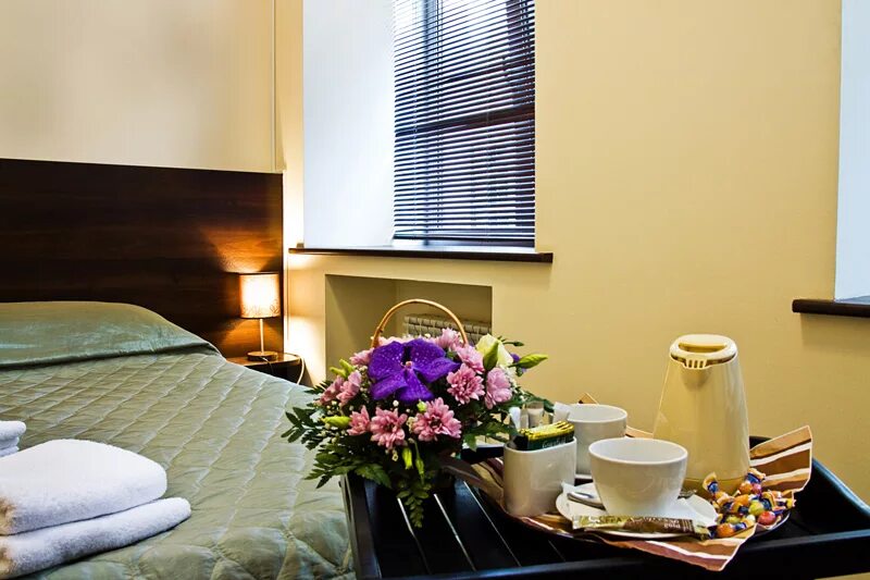 Гостиница для презентации. Номер отеля. Гостиница. Заселение в гостиницу. Гостиница корстон москва номера.