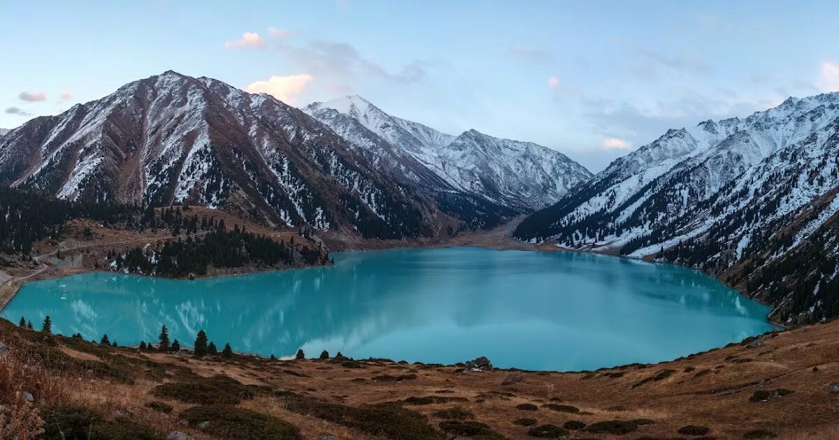 Природные страны казахстана. Озеро Алатау. Кунгей Алатау. Озера Кунгей-Алатау. Аканское озеро Казахстан.