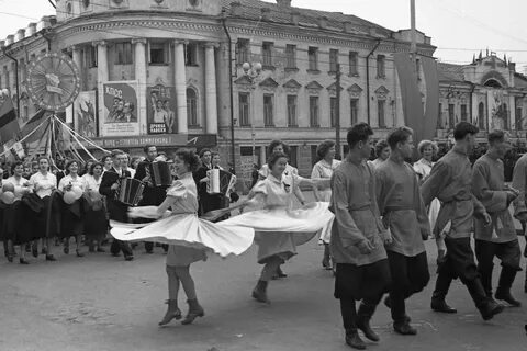 Е годы прошлого века и