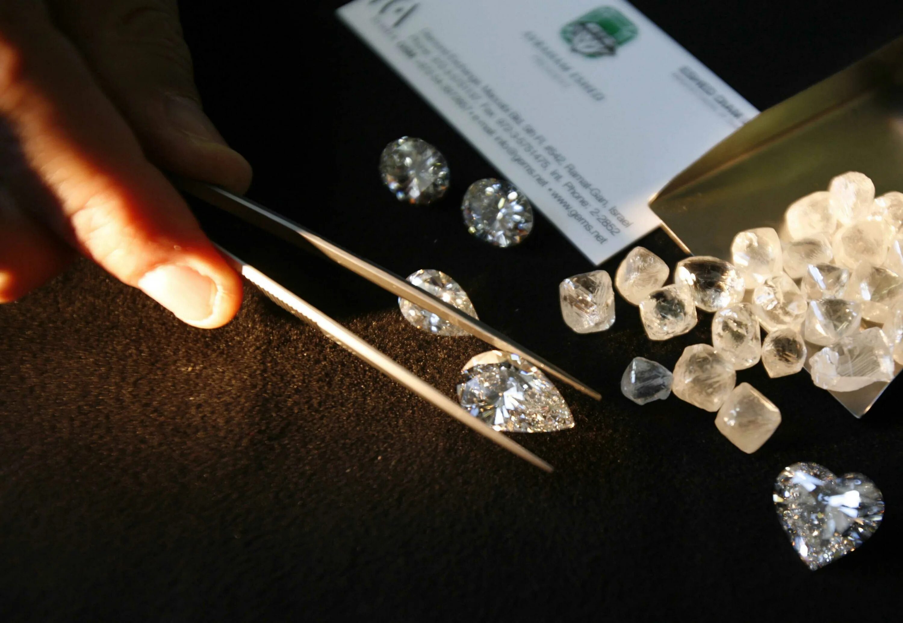 Инвестирование в драгоценности first class diamonds. Синтетические Алмазы. Искусственные Алмазы.