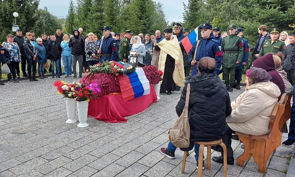 Прощание с артемом маркиным. Прощание с солдатами погибшими на Украине.