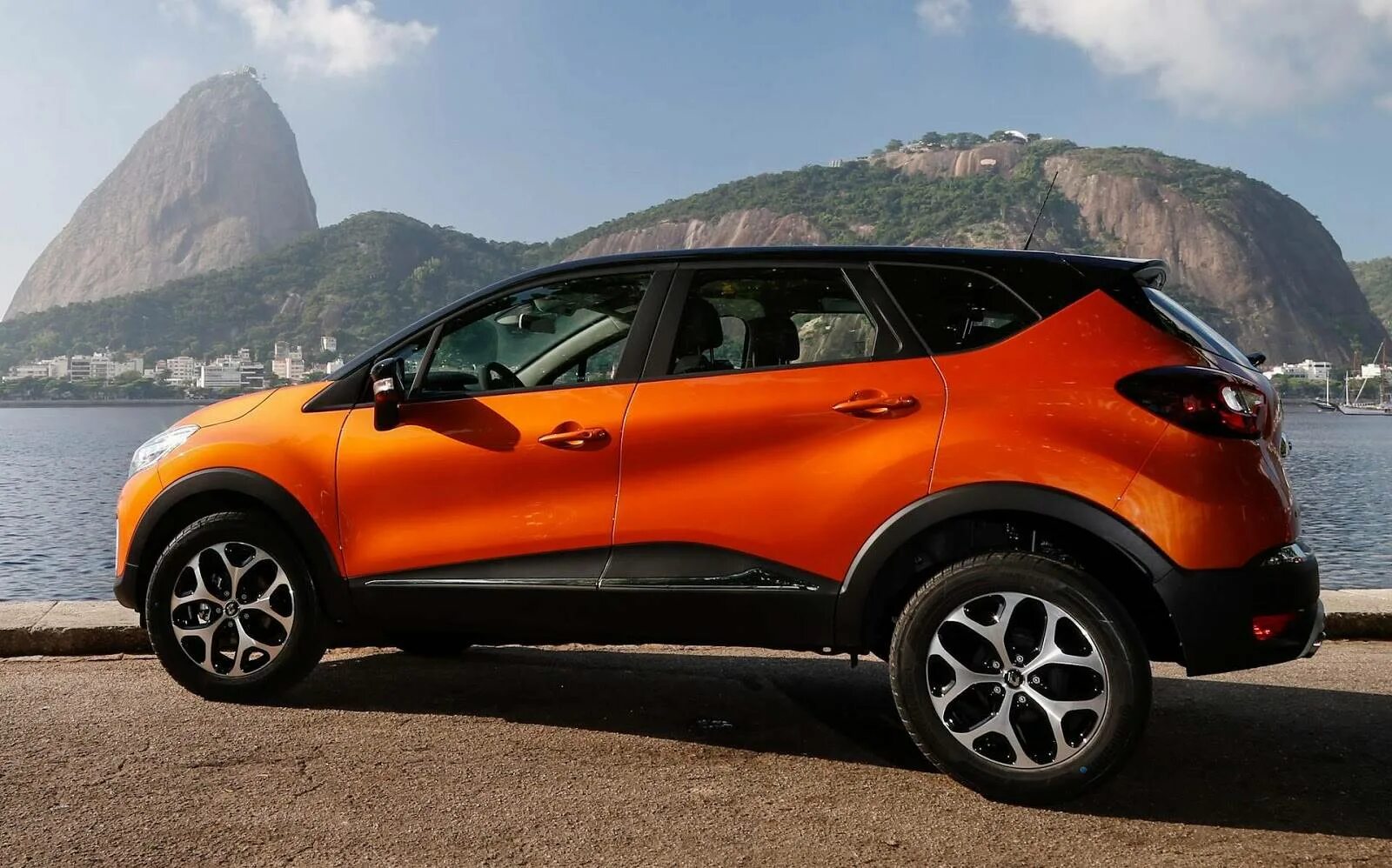 Каптур плюсы. Renault captur off road tuning. стелс в каптюр. рено каптур многоцветный. тюнинг рено каптур.
